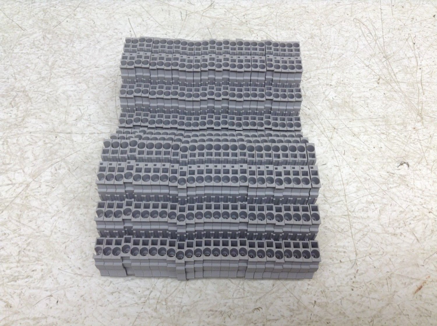 Phoenix Contact ST 2,5-3 Gray Grey Wire Terminal ST 2.5-3 ST 2,5-3... Lot of 50