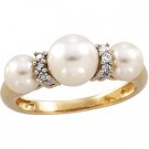14kt Gold Freshwater Cultured Pearl & Diamond Ring