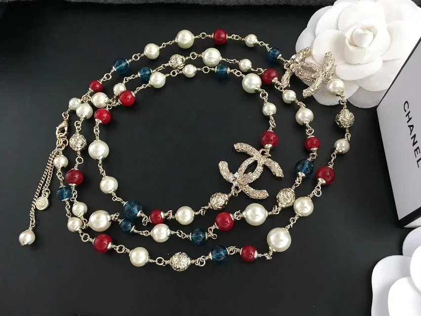 Nacklace 107