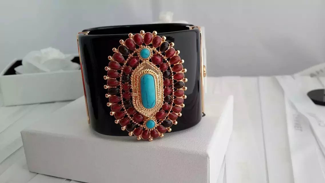 Cuff 042