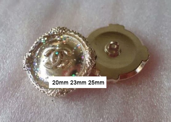 Button  021