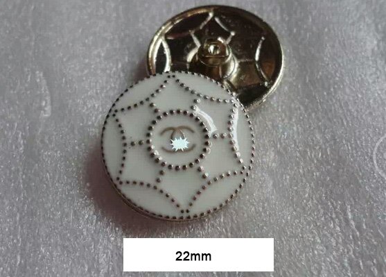 Button  031