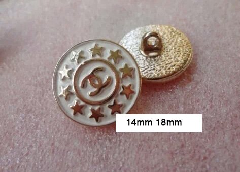 Button  052