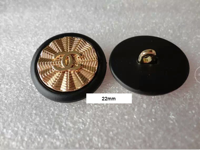 Button  099