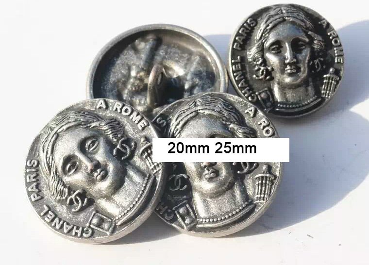 Button 218