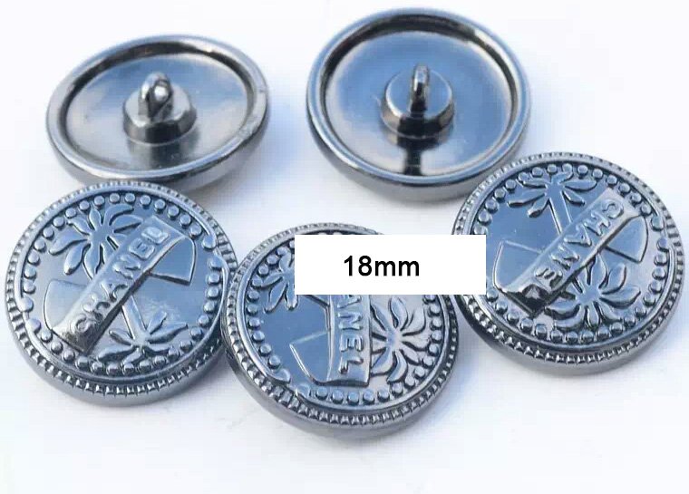 Button 220