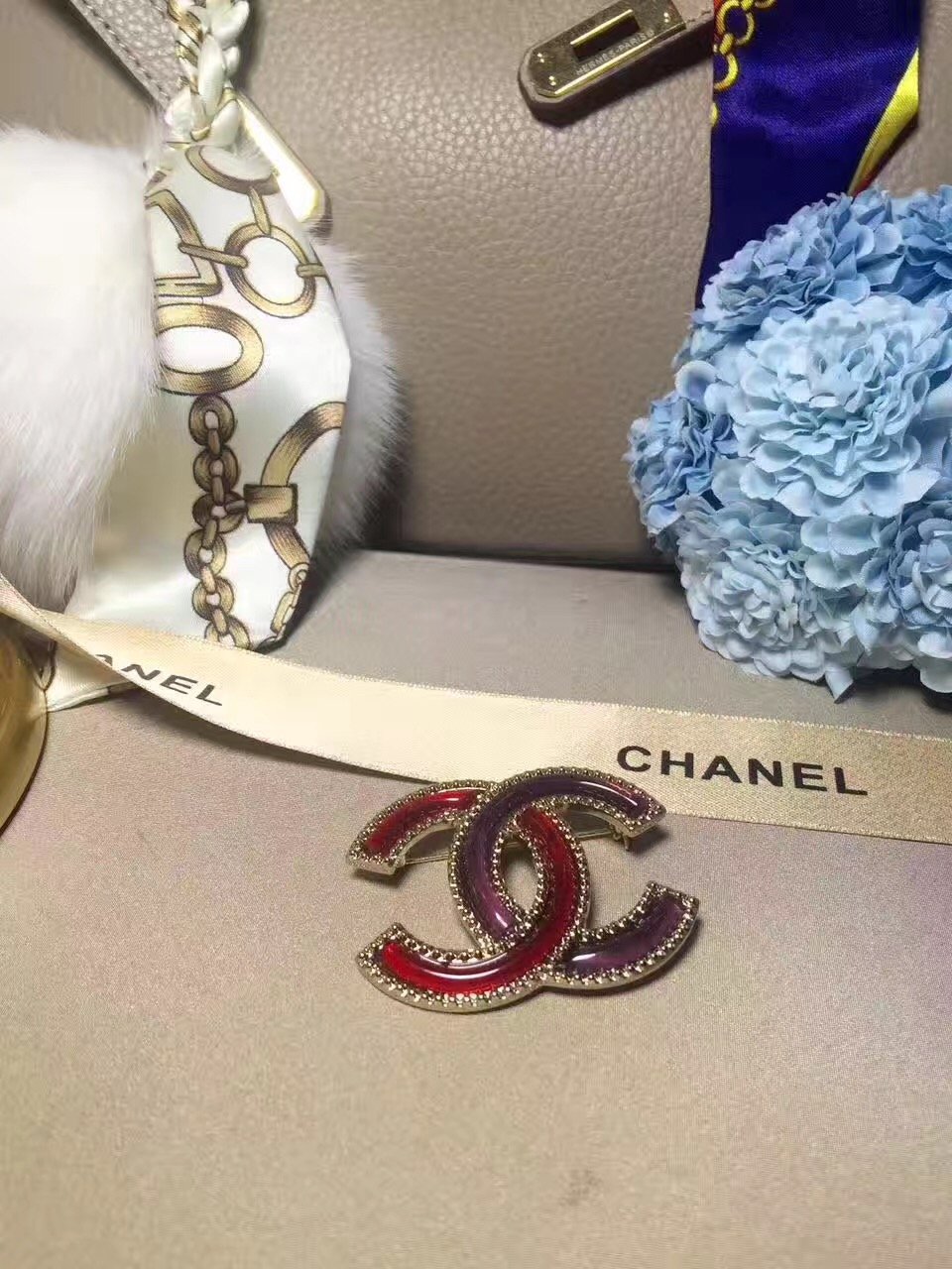 Brooch 004