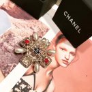 Brooch 008