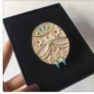 Brooch 023