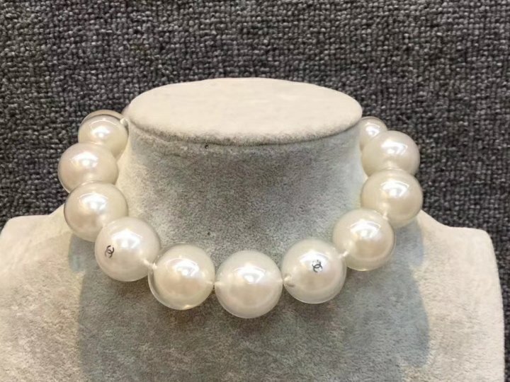 Nacklace 144
