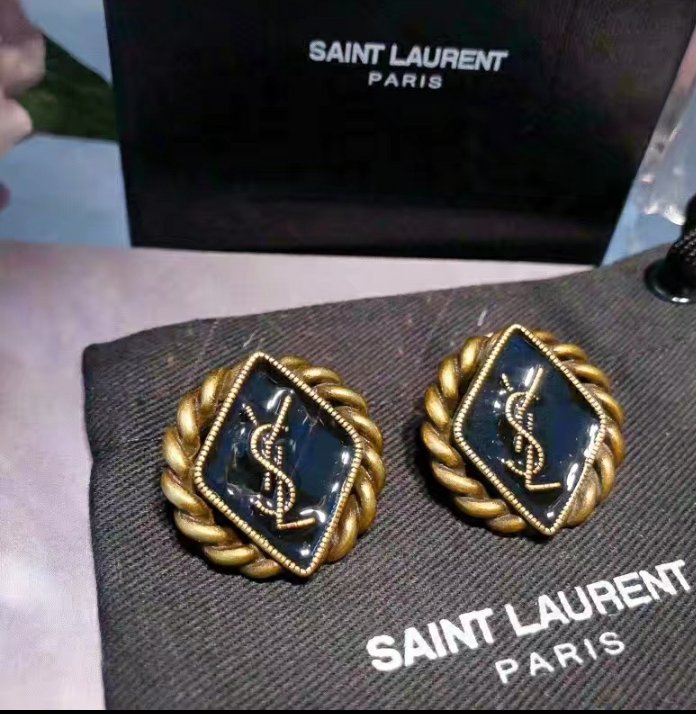 Earrings 003
