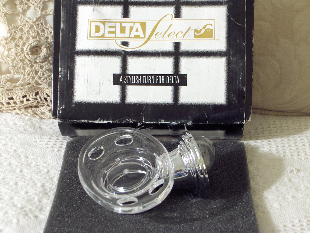 DELTA SELECT Polished Chrome Toothbrush Tumbler Holder