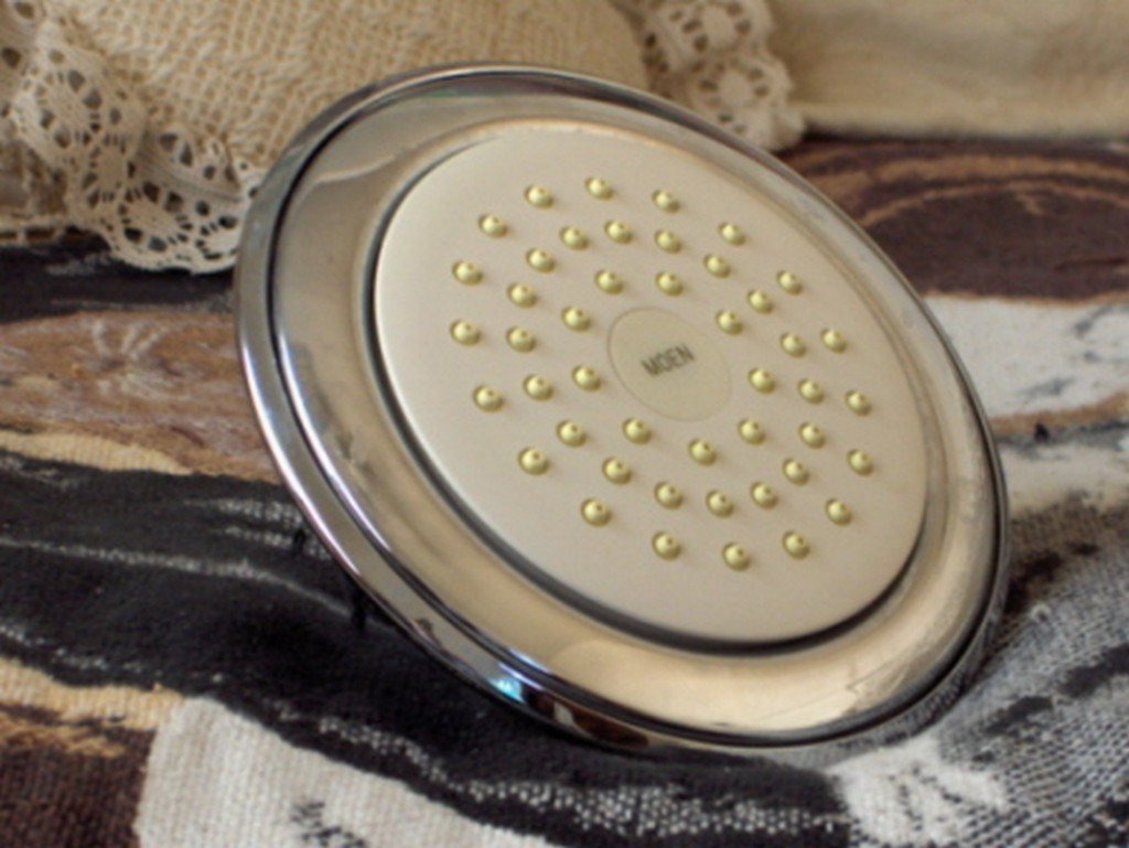 MOEN SHOWER HEAD Waterfall Rainfall Chrome Fixture Used