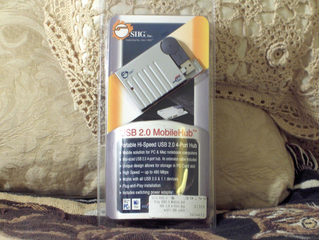 SIIG Inc USB 2 Mobile Hi Speed 4 Port Laptop Hub Unused