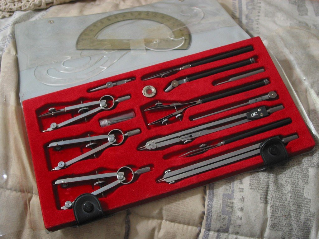 LUTZ Drafting Instrument Tool Set 11 Pieces Drawing Art