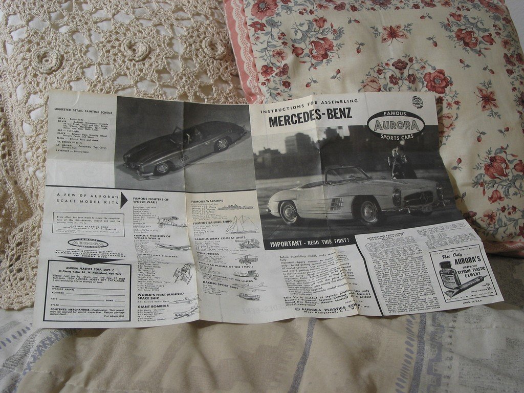 MODEL KIT INSTRUCTIONS Aurora Mercedes Benz 300SL 1959