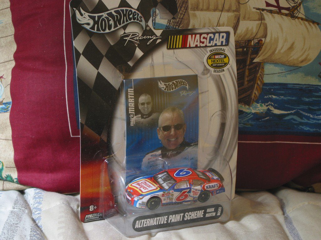 hot wheels nascar diecast cars