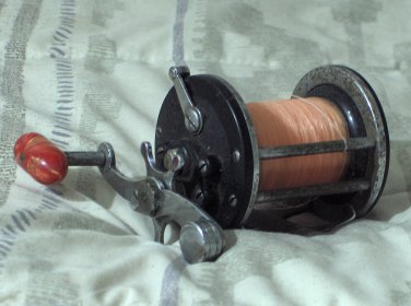 The PENN BEACHMASTER No. 155 Conventional Fishing Reel