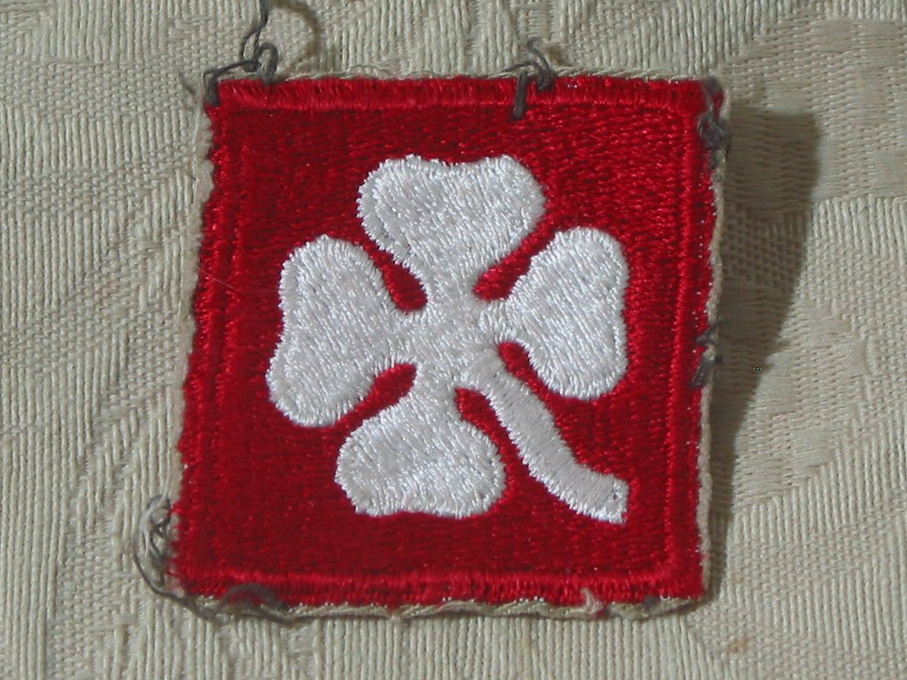 MILITARY SHOULDER PATCH 4th ( Fourth ) United States  Training Army Vietnam Era