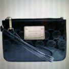 Authentic Michael Kors Black Jet Set Small Wristlet 32S12JSW1Z