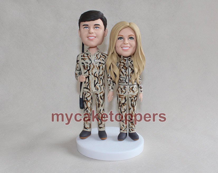 Hunting custom wedding cake topper