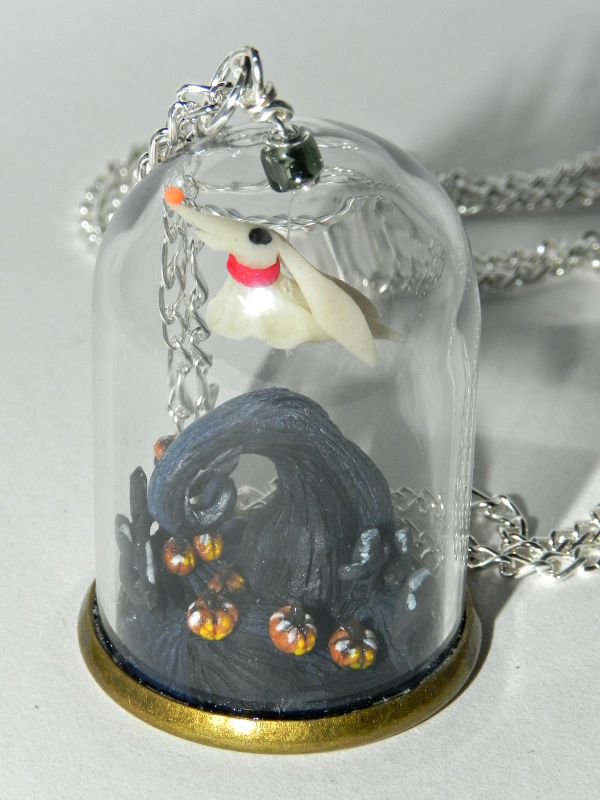 'Twas the night before Halloween! Glow in the Dark Necklace