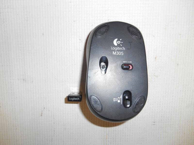 Logitech M305 Wireless Scroll Optical Mouse Pink W Usb Receiver 8619