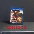 BLU - JACK REACHER  -  NEVER GO BACK