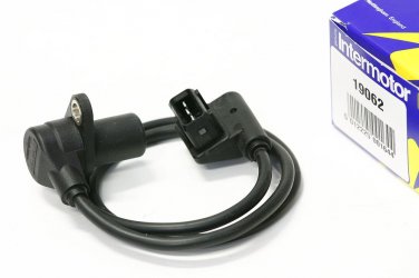 CRANKSHAFT POSITION  SENSOR 19062 BMW E30 E28 E34 12141713007 12141720852