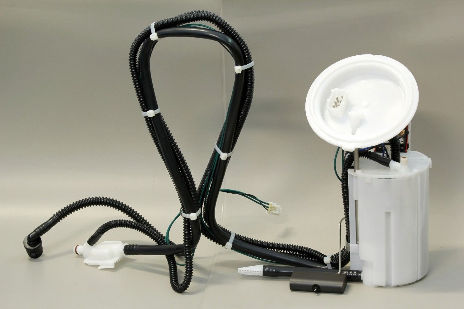 FUEL PUMP 16146764141 for BMW 6 E63 E64 BMW 5 E61 E60