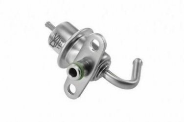 R&Atilde;&copy;gulateur de pression DS1173 TOYOTA COROLLA 1.6 1.8  2328015020 FP10334