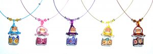 Aroma pendants with single crystal string