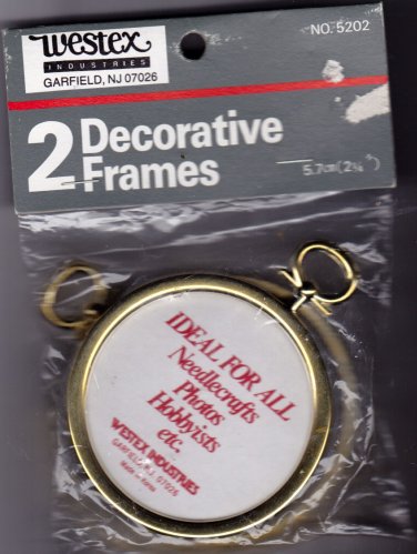 Pack of 2 Decorative Round Ornament Frames 2.25 in Crafts or