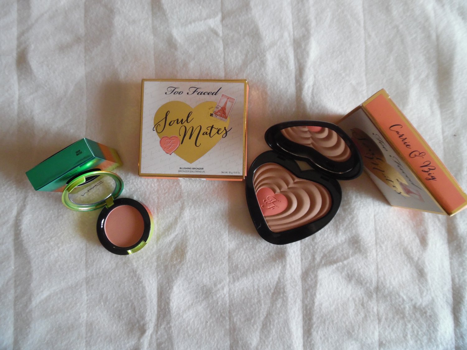 MAC Crisp Whites Blush And TOO FACED Soulmates Carrie & Big Bronzer And Blush
