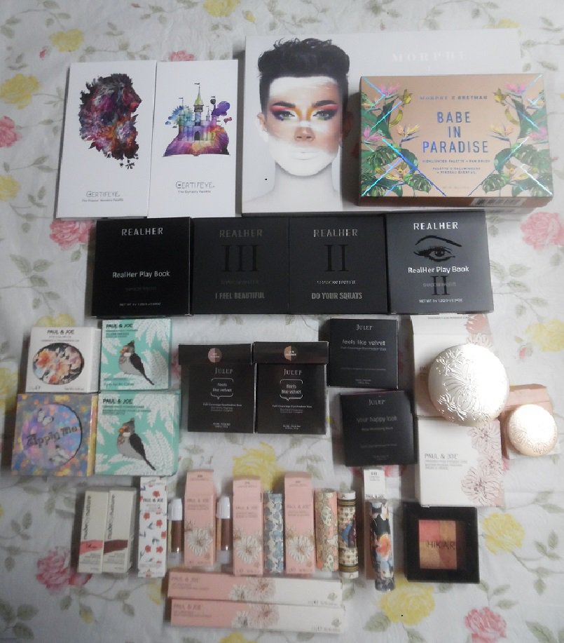 31-Piece Iconic Makeup Set