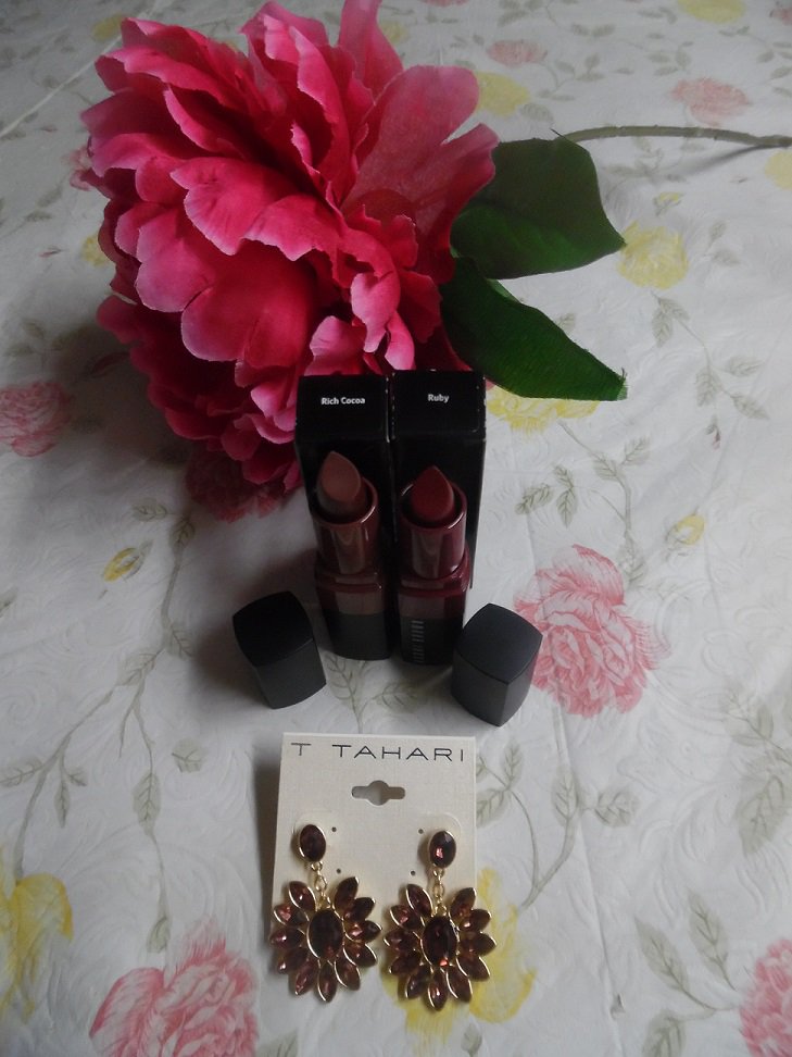 Bobbi Brown Crushed Lipstick Duo Set - Rich Cocoa & Ruby (FREE GIFT Of Tahari Drop Earrings)