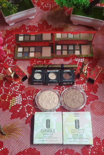 CLINIQUE, ESTEE LAUDER And MAC COSMETICS Makeup Set