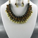 GOLD PLATED METAL TINY TEAR DROP BEADS DANGLING NECKLACE SET. 17"L - 3"E.
