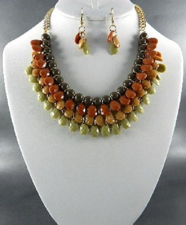 BROWNSGOLD PLATED METAL TINY TEAR DROP BEADS DANGLING NECKLACE SET. 17"L - 3"E.