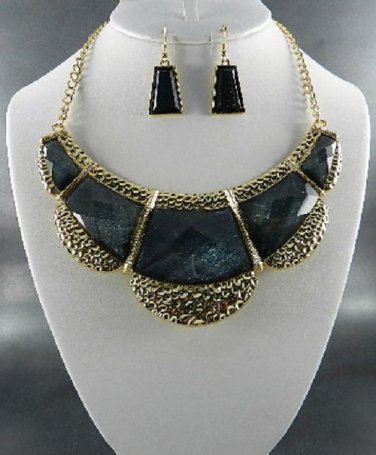 Black HAMMERED GOLD METAL BASE OPAL PENDANT NECKLACE S EARRINGS