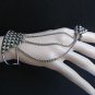 NEW WOMEN ANTIQUE SILVER METAL HAND CHAINS JEWELRY PUNK CUFF TO RING SLAVE RING