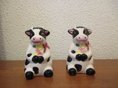 Ceramic Cows Salt and Pepper Shakers