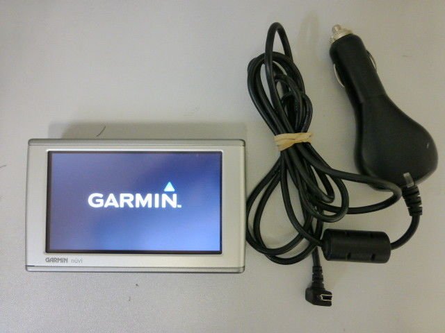 GARMIN NUVI 650 (US/Canada MAP) 4.3" Auto GPS Receiver w/car charger