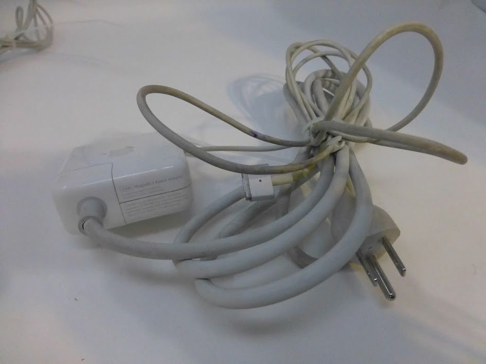 Apple 45W MagSafe 2 Charger Power Adapter Cord for 11" & 13" MacBook Air A1436