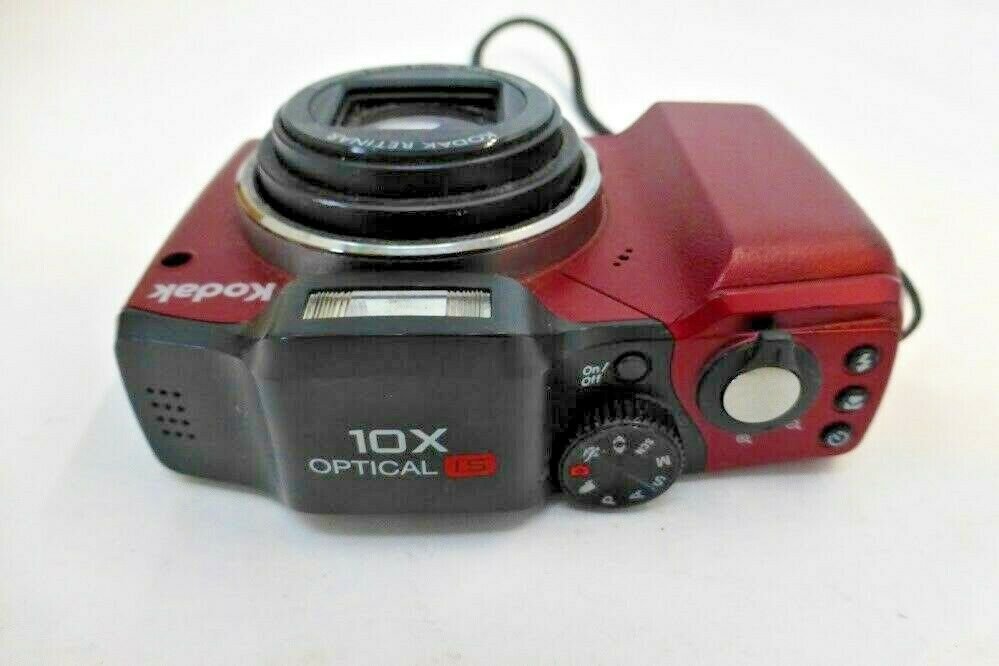 Kodak EasyShare Z915 10.0MP Digital Camera Red