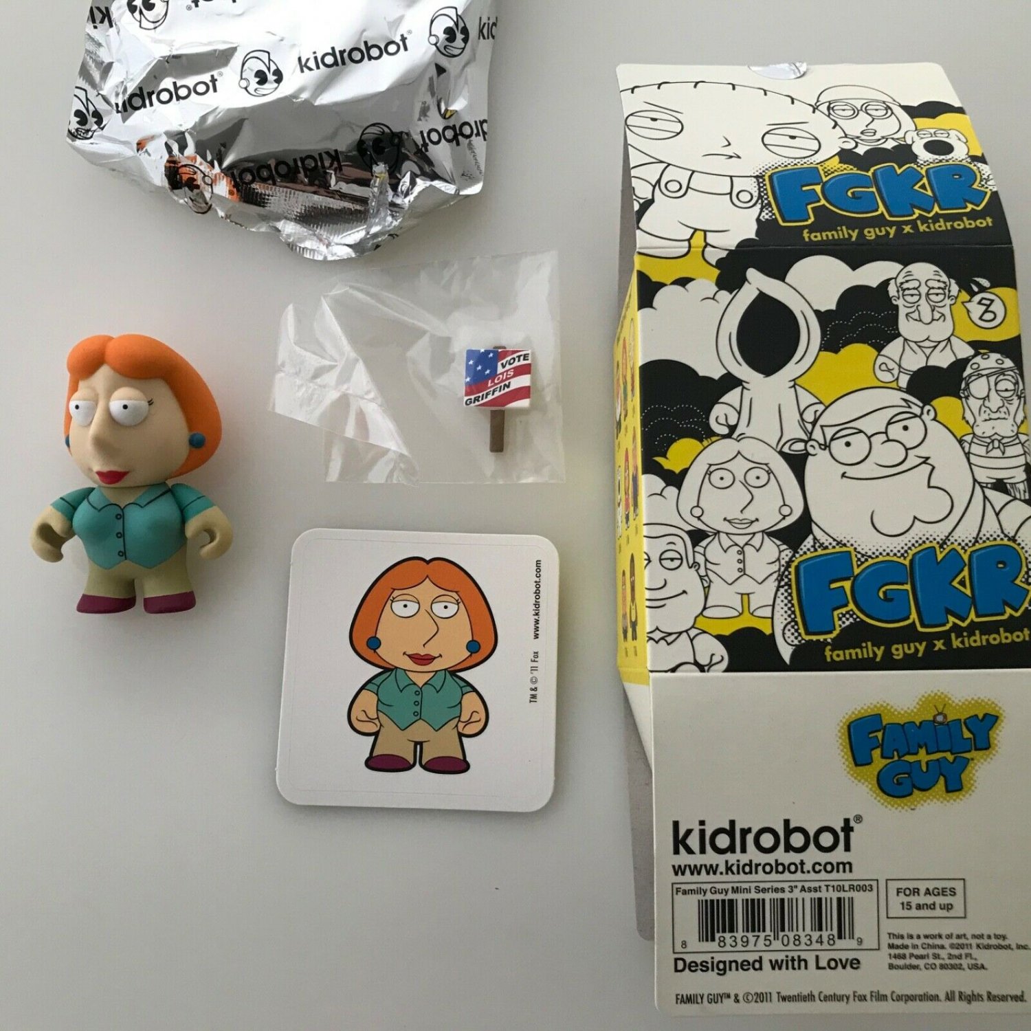 Lois Griffin Family Guy X Kidrobot Vinyl Mini Figure w/ Sign, Decal ...