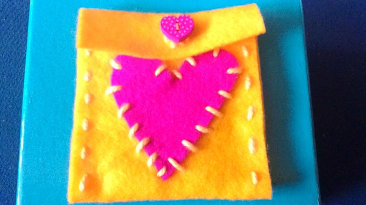 Yellowpink feltbag