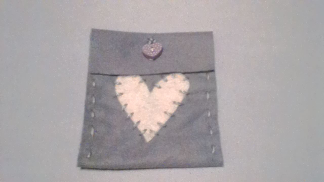 Lavendercolored feltbag