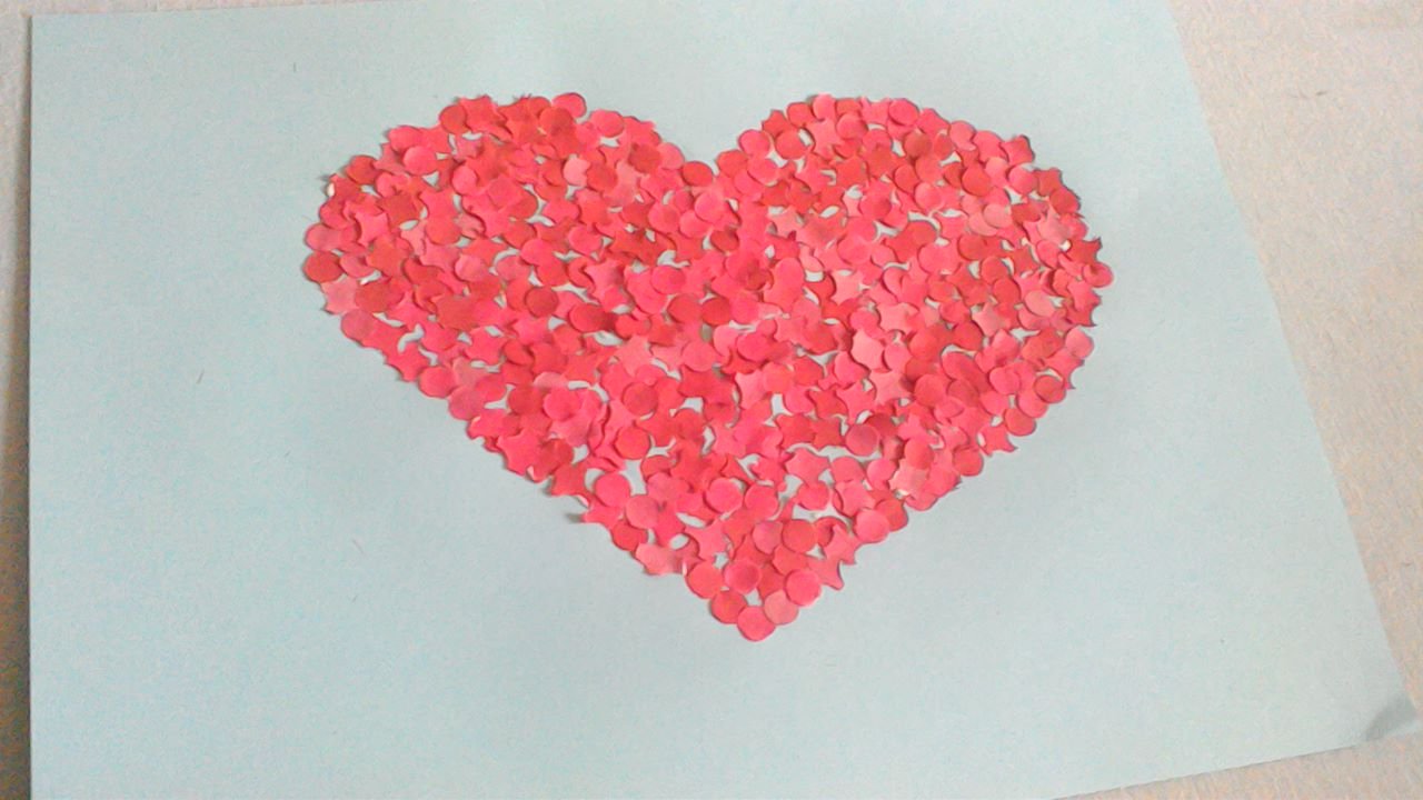 Confettipicture Red Heart
