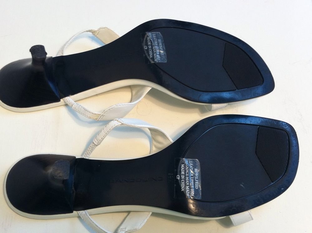 bandolino t strap sandals